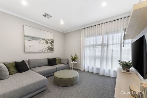 Property photo of 11 Bonney Place Kilmore VIC 3764