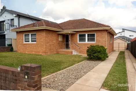 Property photo of 5 Freda Street Panania NSW 2213