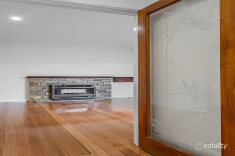 Property photo of 21 Meager Street Deer Park VIC 3023