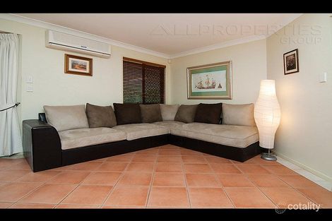 Property photo of 19 Yellowstone Place Parkinson QLD 4115