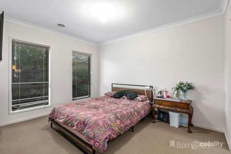 Property photo of 4 Quirk Road Pakenham VIC 3810