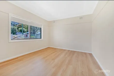 Property photo of 34 Rowley Street Pendle Hill NSW 2145