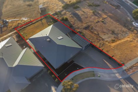 Property photo of 6 Montana Place Kangaroo Flat VIC 3555