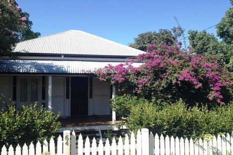 54 Alford St, Mount Lofty, QLD 4350