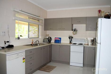 Property photo of 16 Ryan Close Brinsmead QLD 4870