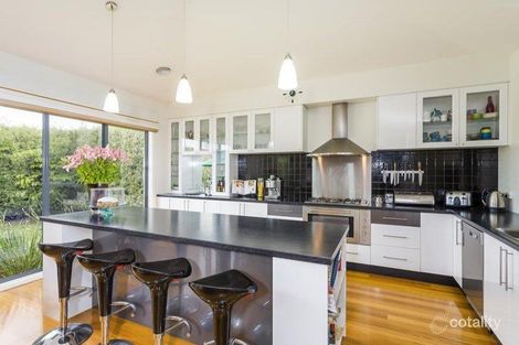 Property photo of 14 Benjamin Court Ocean Grove VIC 3226