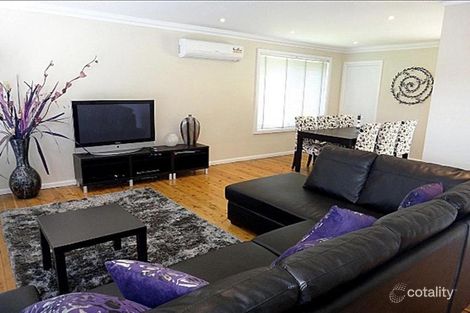 Property photo of 5 Egerton Place Wyoming NSW 2250
