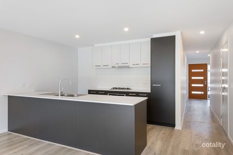 Property photo of 24 Stonewood Circuit Hadfield VIC 3046