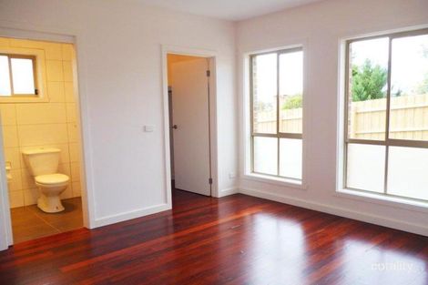 Property photo of 16 Streldon Avenue Strathmore VIC 3041