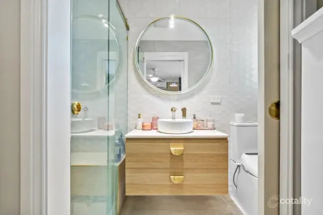 Property photo of 4 Jennie Cox Close Erina NSW 2250