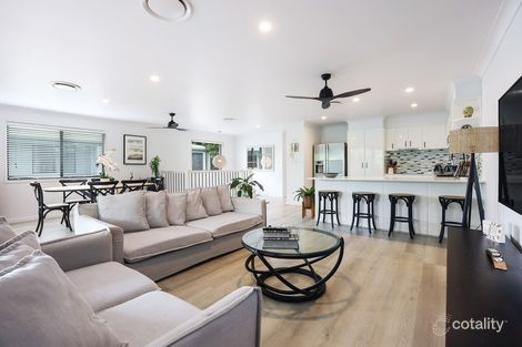 Property photo of 23/2 Ridgeline Way Highland Park QLD 4211