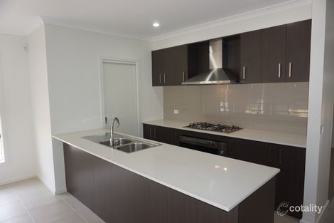 Property photo of 16 Ceremony Drive Tarneit VIC 3029