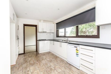 Property photo of 4 Windella Quadrant Doncaster VIC 3108