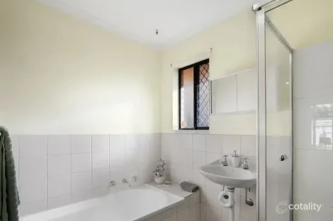 Property photo of 13 Bundarra Court Craigmore SA 5114