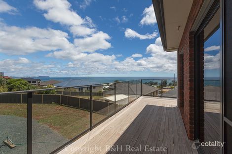 Property photo of 4 Lorrie Place Park Grove TAS 7320