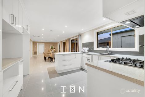 Property photo of 3 Dartmoor Drive Cranbourne East VIC 3977