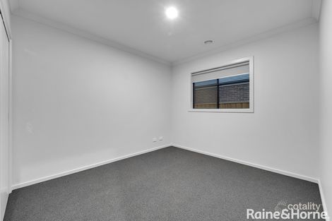 Property photo of 10 Darge Road Mambourin VIC 3024