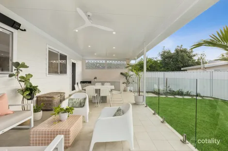 61 Nowack Ave, Umina Beach, NSW 2257