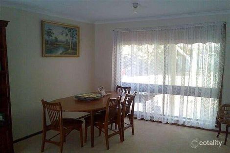 Property photo of 14 Dalman Parkway Glenfield Park NSW 2650