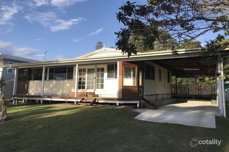 Property photo of 12 Marandowie Drive Iluka NSW 2466