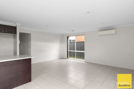 Property photo of 51 Jonah Parade Deer Park VIC 3023
