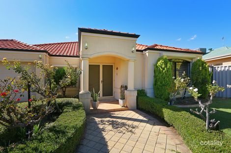 Property photo of 38 Crawshaw Crescent Manning WA 6152