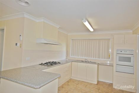 Property photo of 8 Kurrajong Avenue Forest Hill NSW 2651