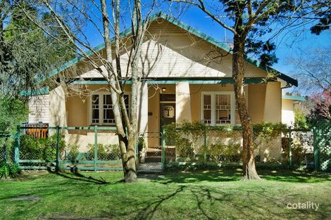 11 Westbourne Ave, Wentworth Falls, NSW 2782