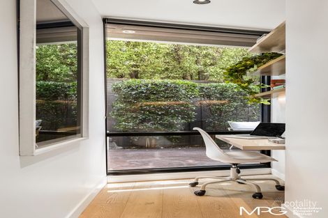 Property photo of 5/29-31 Ormond Road Elwood VIC 3184