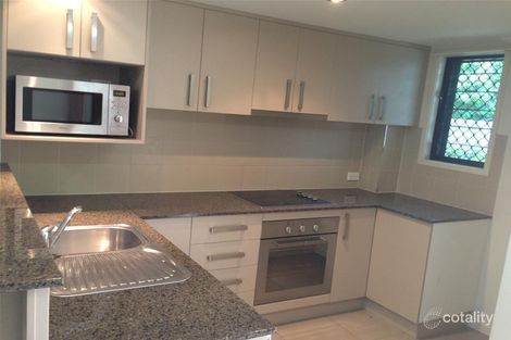 Property photo of 2/16 Schnapper Street Cannonvale QLD 4802