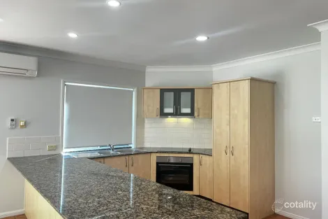 Property photo of 8 Devco Place Ashmore QLD 4214