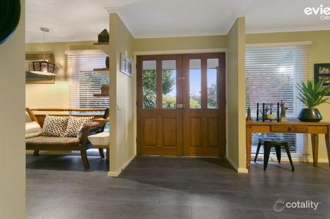 Property photo of 77 Bellbird Road Mount Eliza VIC 3930