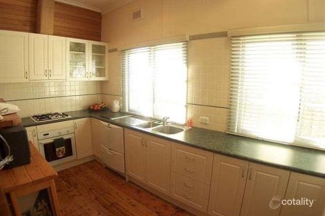 Property photo of 24 Hayes Street Queanbeyan NSW 2620