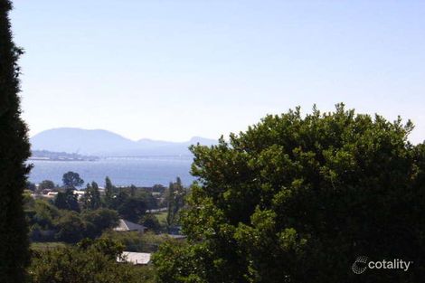 Property photo of 18 Wayne Avenue Sandy Bay TAS 7005