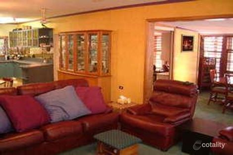 Property photo of 18 Sunflower Drive Mooroobool QLD 4870