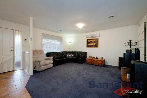 Property photo of 25 May Gibbs Circle Point Cook VIC 3030
