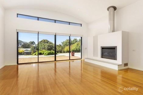 Property photo of 4 The Ridge Mount Eliza VIC 3930