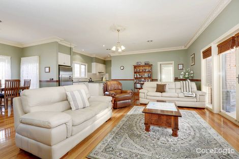 Property photo of 11 McPherson Place Werribee VIC 3030