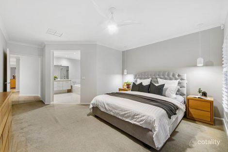Property photo of 16 Caledonian Crescent Hillside VIC 3037