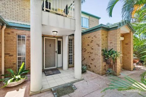 Property photo of 130 Point Cartwright Drive Buddina QLD 4575