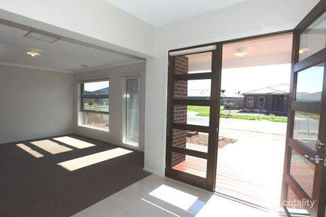 Property photo of 20 Capital Way Point Cook VIC 3030