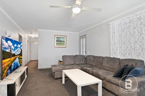 Property photo of 18 Hines Court Kangaroo Flat VIC 3555