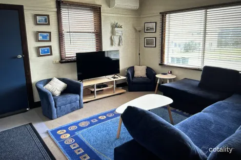 64 Hennessy St, Port Campbell, VIC 3269