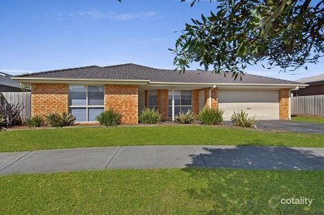 Property photo of 33 Matthew Circuit Hastings VIC 3915