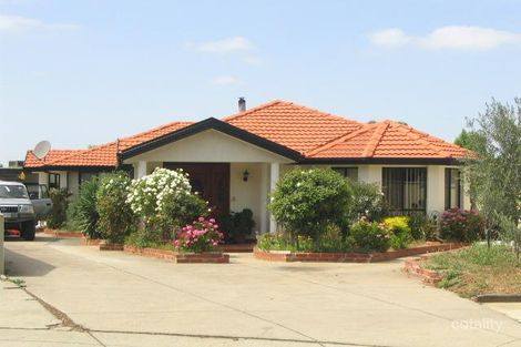 Property photo of 4 Talbot Close Keilor Downs VIC 3038