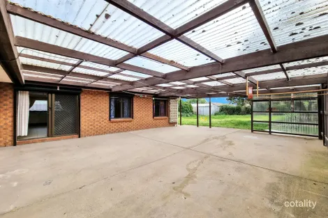 Property photo of 24 Sanderling Street Werribee VIC 3030