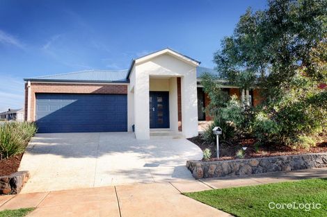Property photo of 11 Discovery Drive Tarneit VIC 3029