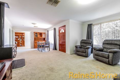 Property photo of 28 Chifley Drive Dubbo NSW 2830