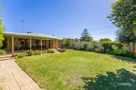 Property photo of 11 Caspar Road Madora Bay WA 6210