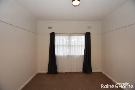 Property photo of 1A Maxwell Avenue Orange NSW 2800